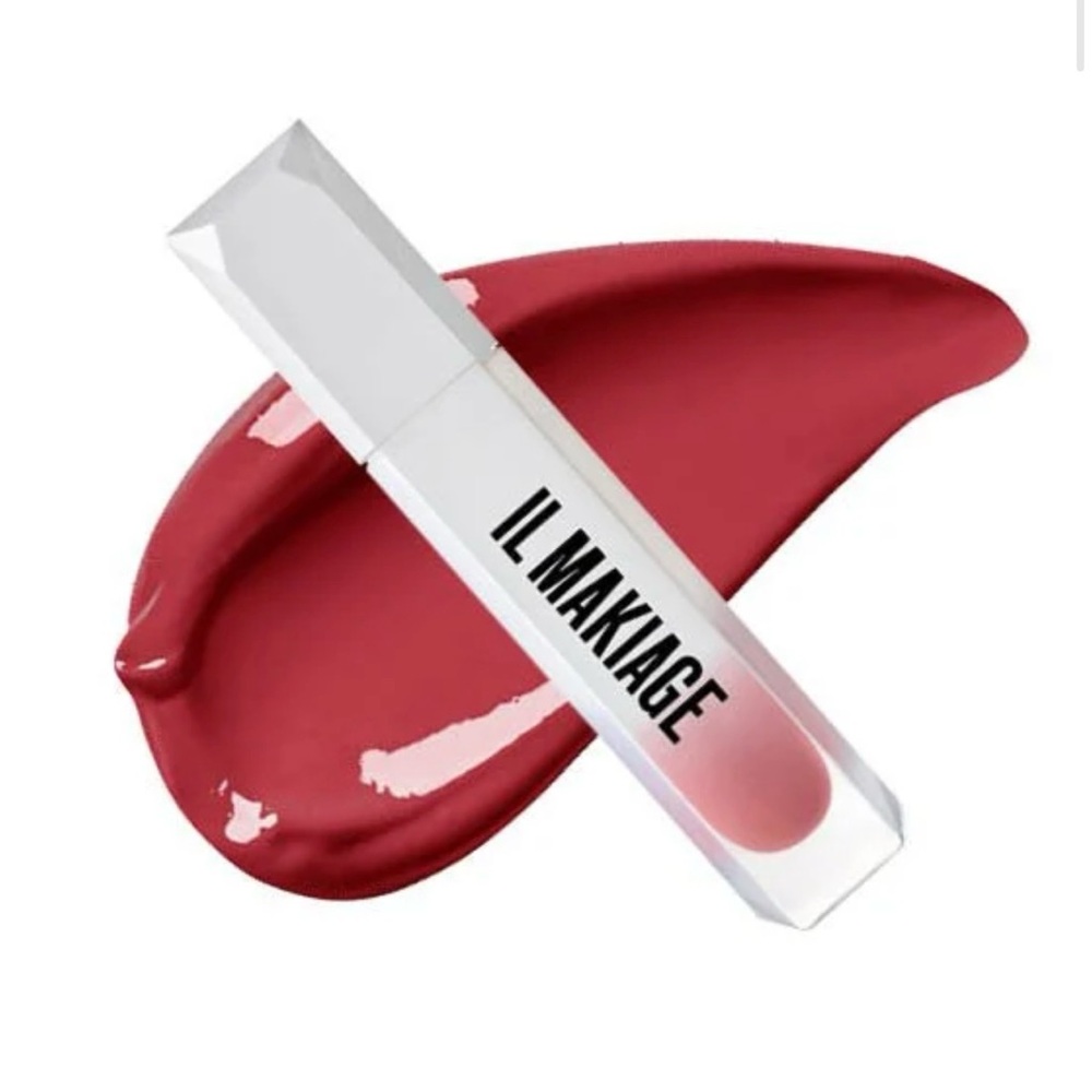 IL MAKIAGE lip plumper safe word